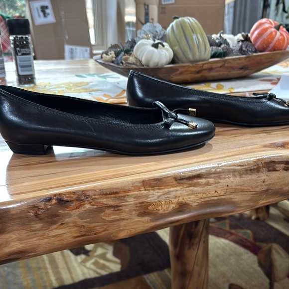 Louis Vuitton Women's Black Ballet Flats - Picture 5 of 7